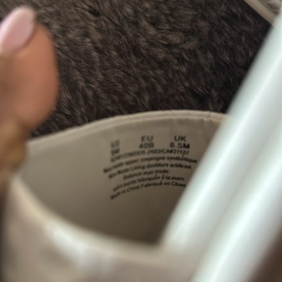 DKNY White Gold Logo Bling Slip On Flat Slides  Sandals Size 6.5 - Picture 7 of 12